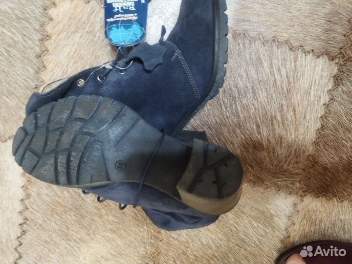 Ботинки зимние женские