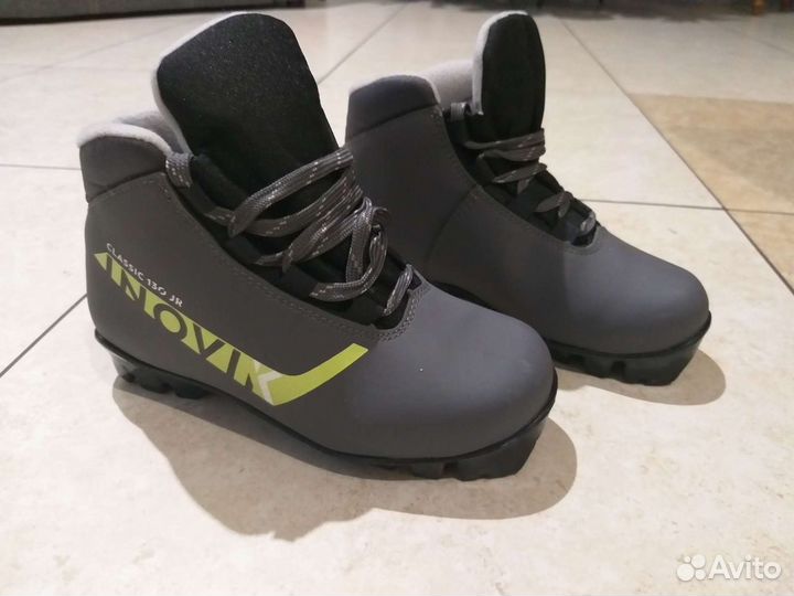 Лыжные ботинки