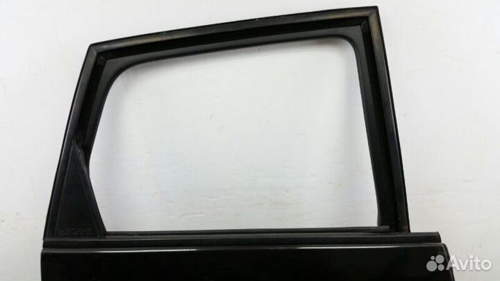 Дверь задняя правая Renault Scenic JM1E K9K732