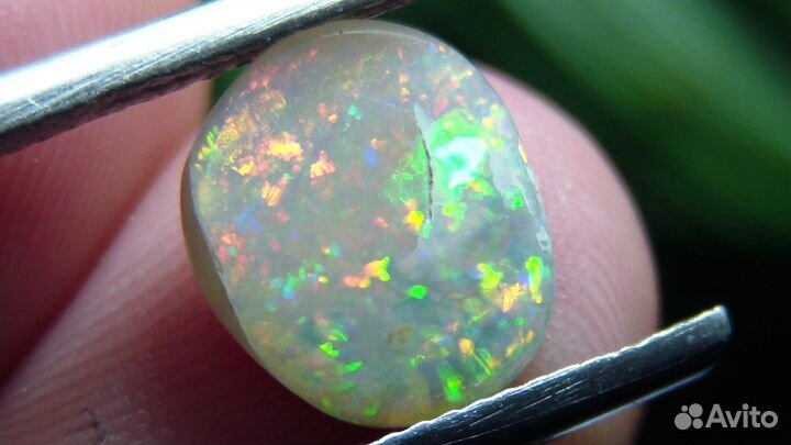 Австралийский темный опал 2 ct