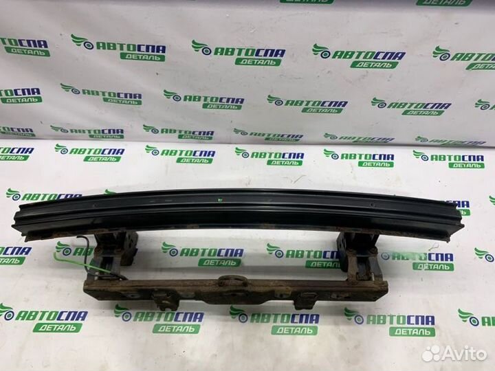 Усилитель бампера передний Land Rover Discovery 3