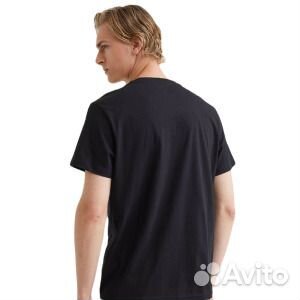 Футболка H&M Regular Fit V-neck, черный