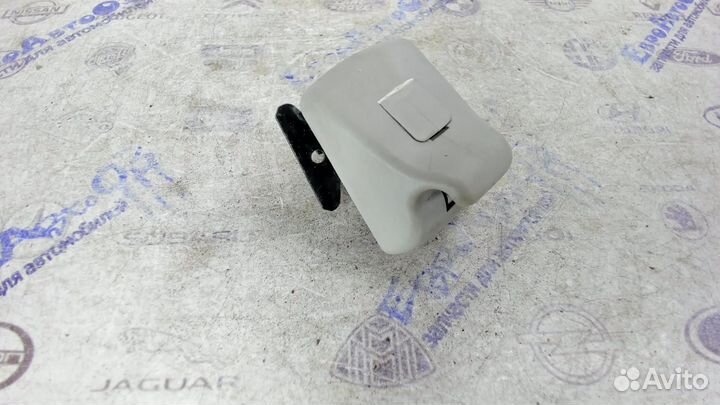 Крючок солнцезащитного козырька Ford Focus II 2005