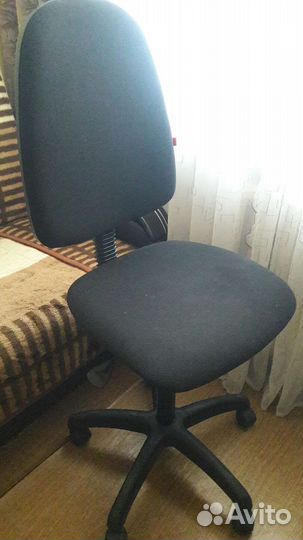 Компьютерное кресло