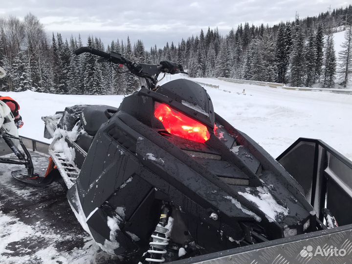 Снегоход Polaris RMK 800