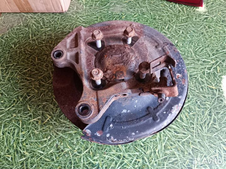 Ступица кулак задний правый Опель Астра J 2012 г