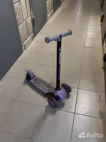 Трехколесный самокат happy baby