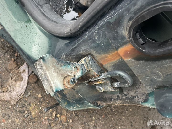 Петли капота Volkswagen passat b5