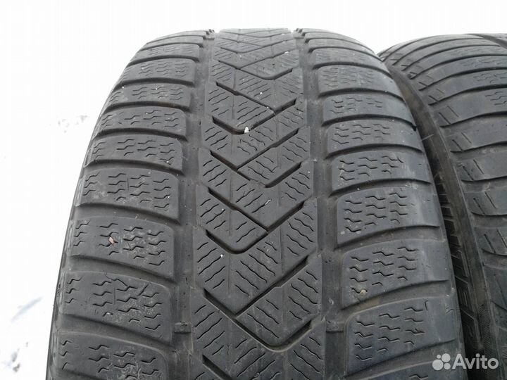 Pirelli Winter Sottozero 3 245/45 R18 100V