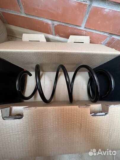 ST130042F Пружина передняя skoda/VW