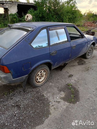 Москвич на запчасти