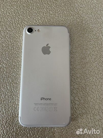 iPhone 7, 32 ГБ