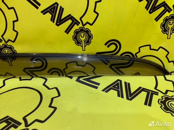 Ветровик задний левый Toyota Corolla Allex NZE121