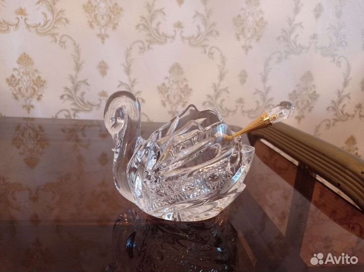 Икорница,Лебедь,. Бренд, Лефард