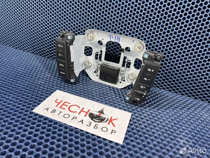 Кронштейн рулевого колеса VW Touareg GP