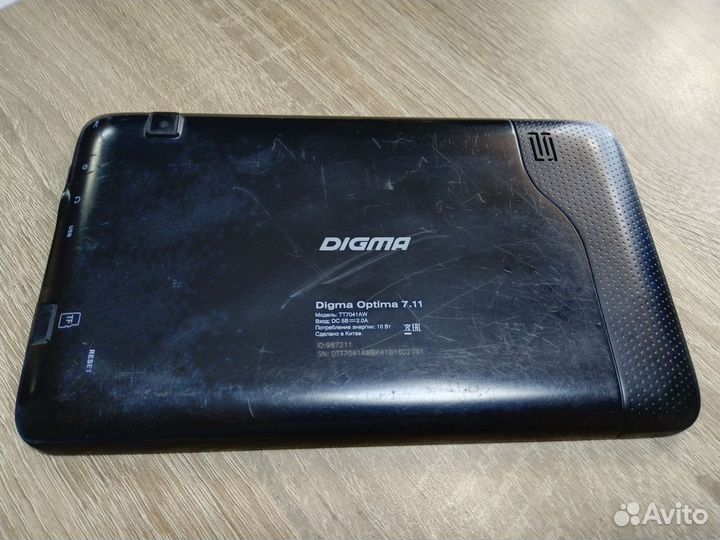 Планшет Digma Optima 7.11
