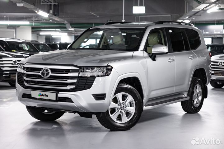 Toyota Land Cruiser 3.3 AT, 2022, 2 км