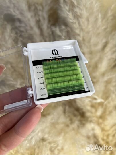 Неоновые ресницы Okolashes