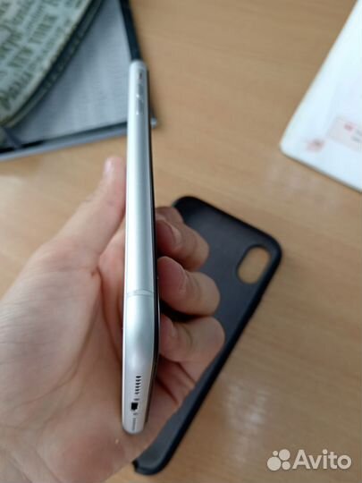 iPhone xr 64gb белый