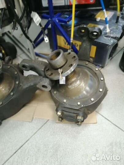 Кулак поворотный левый 5557-2304011