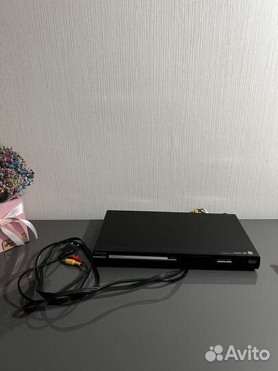 Видеомагнитофон philips