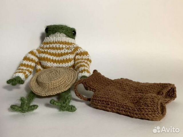 Вязаная лягушка