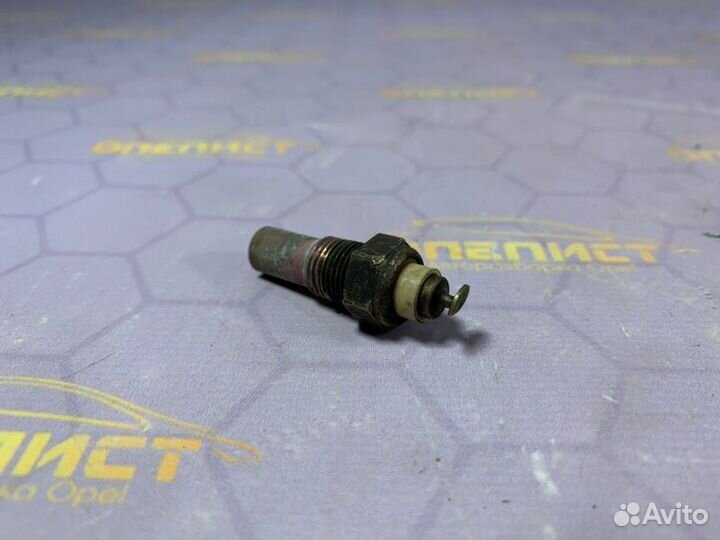 Датчик температуры двигателя Opel Vectra A