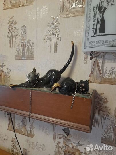 Статуэтки:,кошки