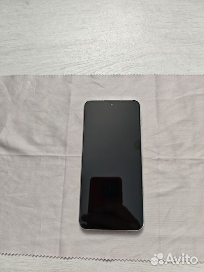 Xiaomi 13, 12/256 ГБ