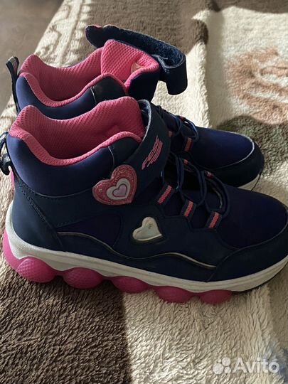 Кроссовки детские