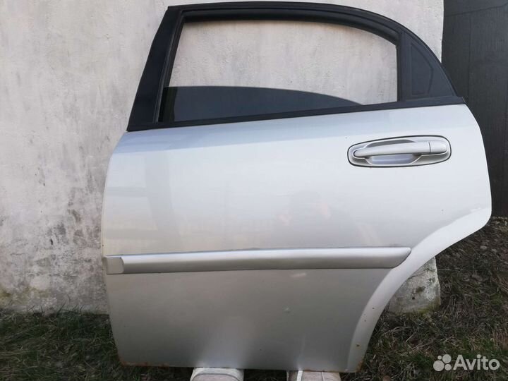 Chevrolet lacetti дверь хэтчбек