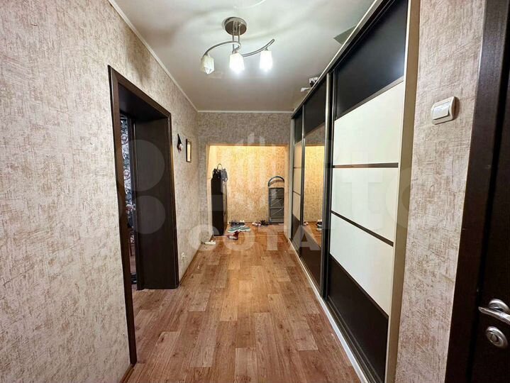 1-к. квартира, 52 м², 3/5 эт.