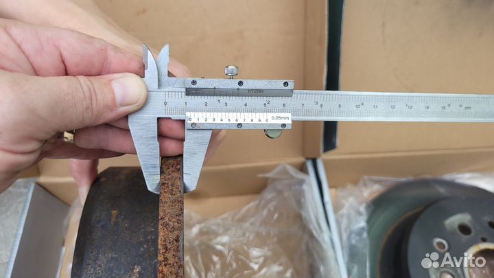 Задние тормозные диски Toyota Mark 2 jzx 110 I-RV