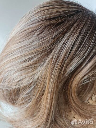 Парик каре тёплый блонд