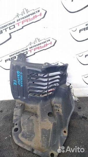 Подкрылок toyota chaser GX100 GX105 JZX100 JZX101 JZX105 LX100 SX100 передний правый уголок 53895221