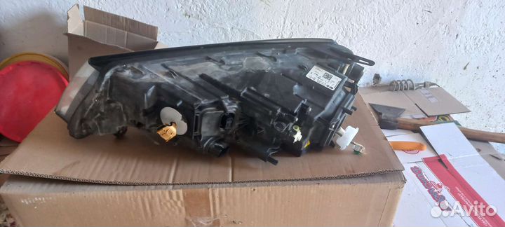 Фара volkswagen touareg 2