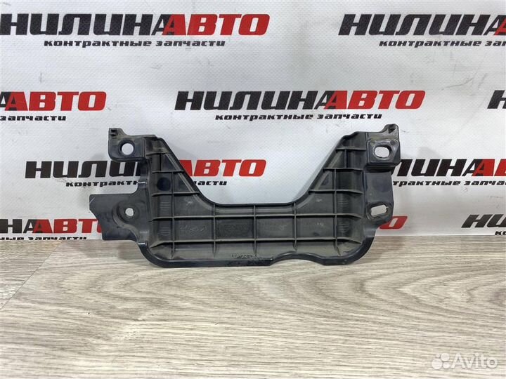 Накладка замка капота Хонда Аккорд 8