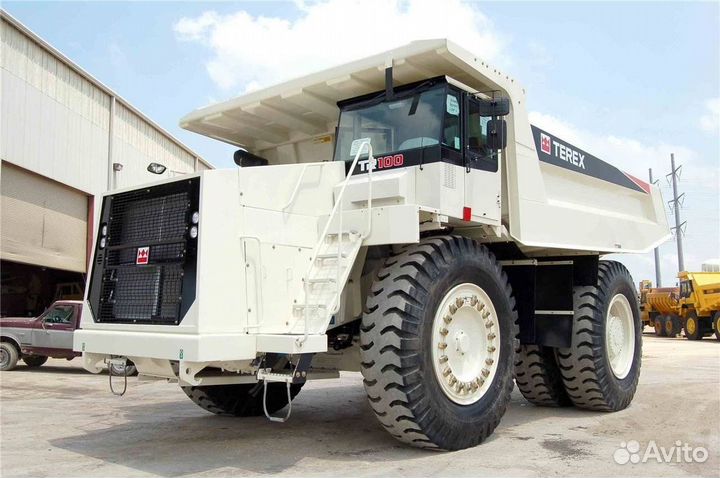 На разборке Терекс Terex карьерные самосвалы