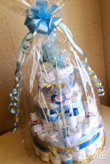 Подарочки новорождённым- торты из памперсов