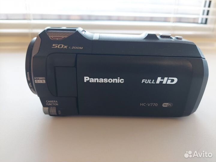 Panasonic HC-V770 с аксессуарами