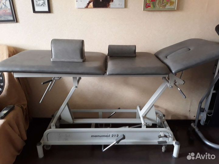 Массажный стол