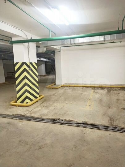 Машиноместо, 16 м²