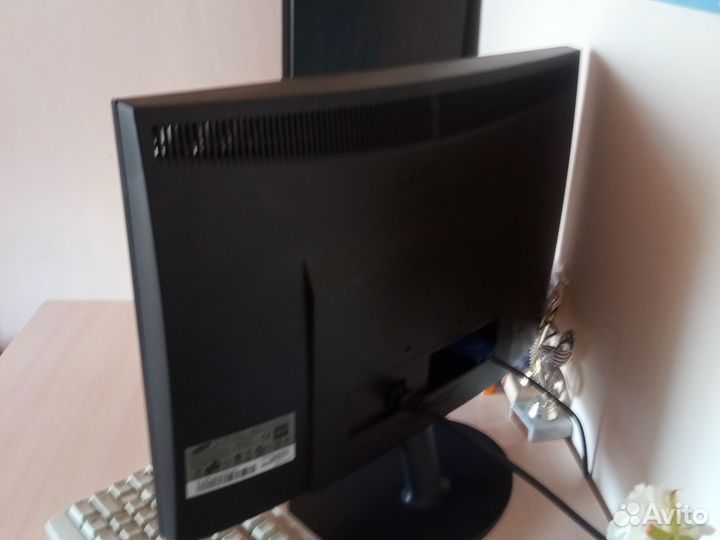 Монитор Samsung SyncMaster E2220