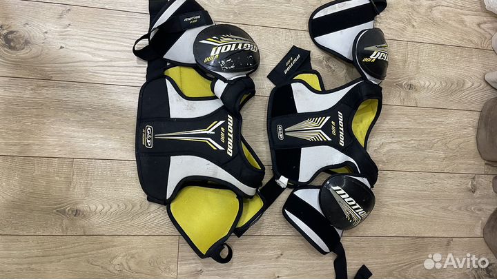 Нагрудник хоккейный взрослый