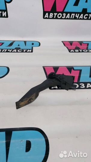 Педаль газа Chevrolet TrailBlazer 2 2021 42747533