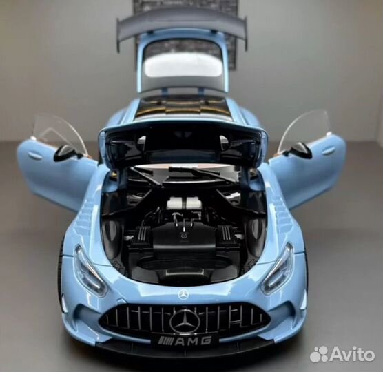Модель автомобиля Mercedes Benz AMG GT 1/18 металл