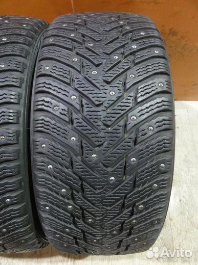 Nokian Tyres Hakkapeliitta 8 235/45 R18 98T