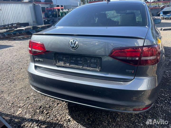 Volkswagen Jetta 6 1.8 tfsi AT в разборе