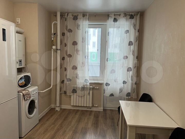 2-к. квартира, 54 м², 3/15 эт.