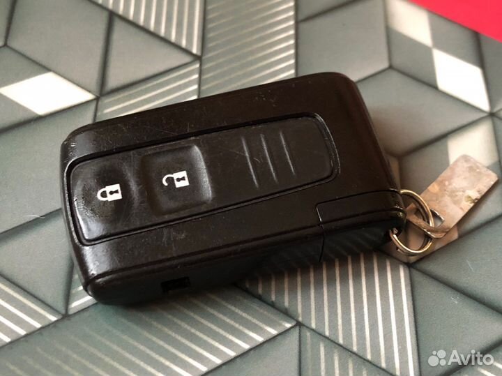 Ключ toyota оригинал